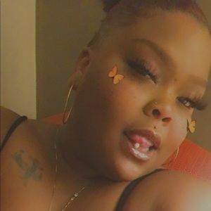 Meet your Posher, Kianda